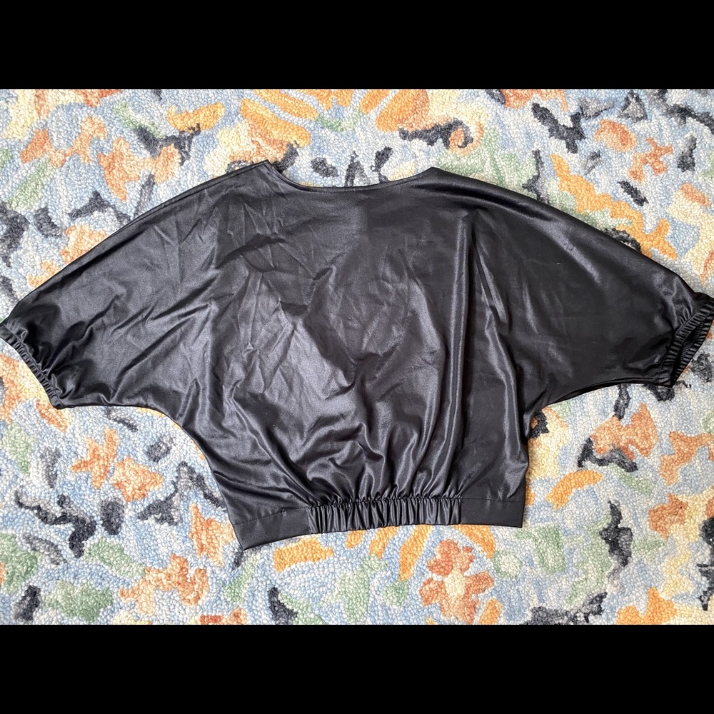 Victoria secret sporty crop top!